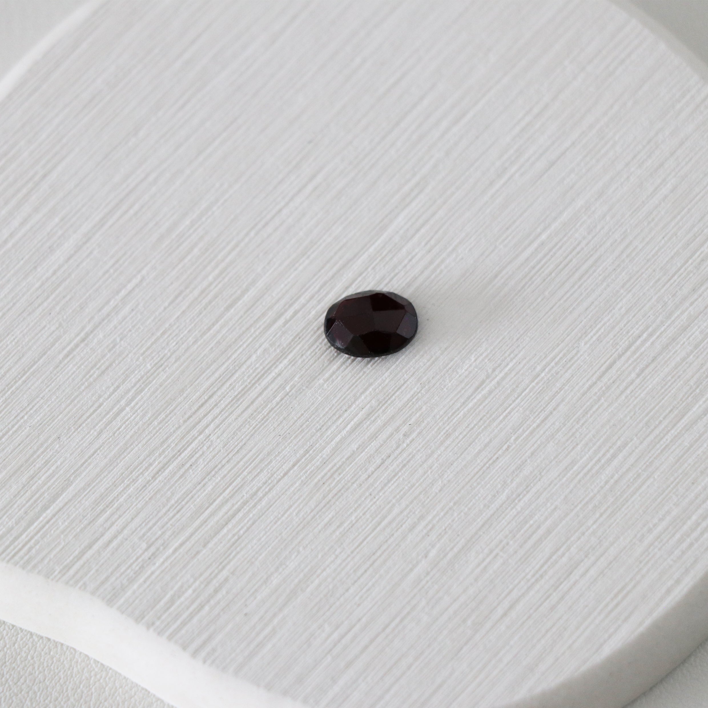 Almandine Garnet - Mystery stone 1 - Gem Identification series