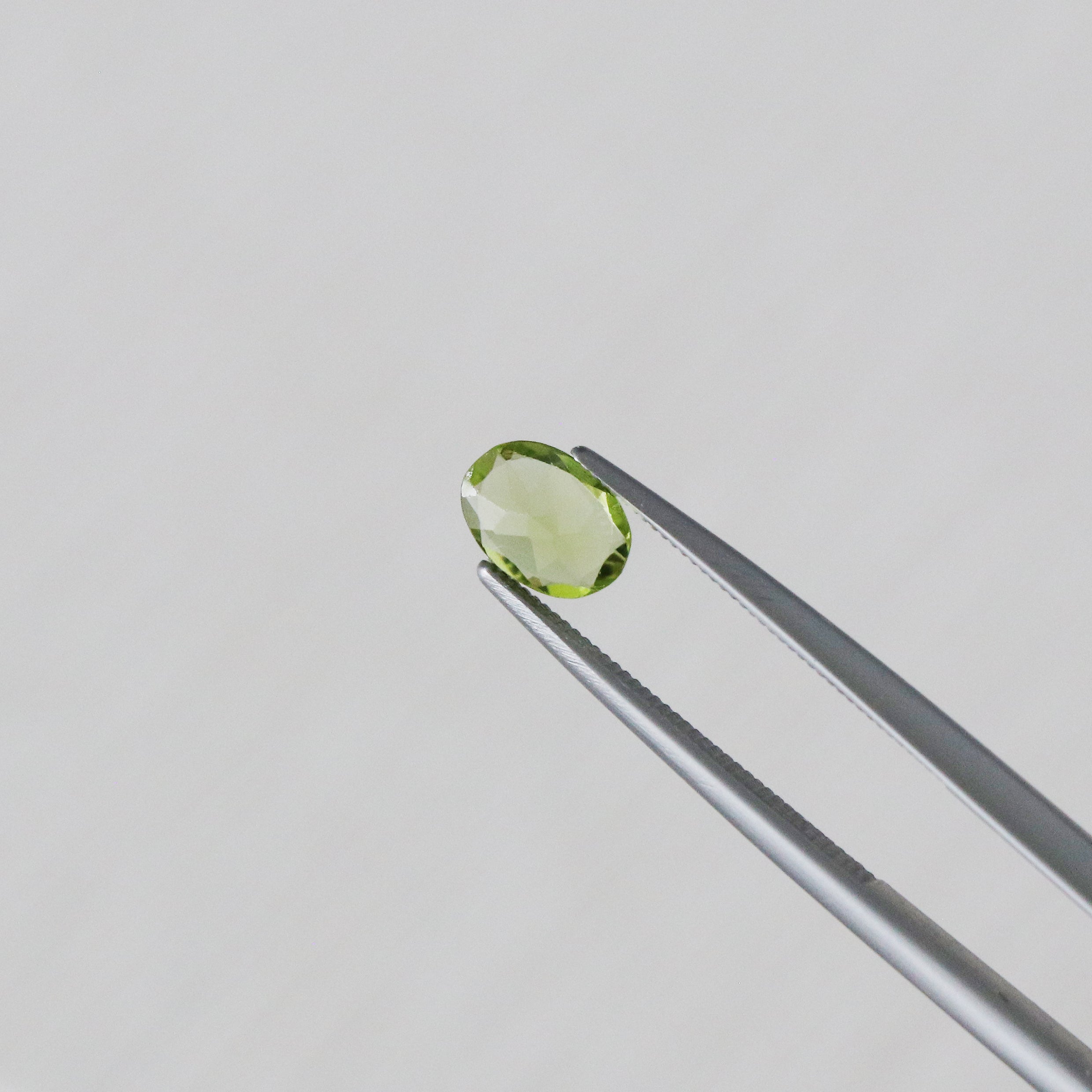 Peridot - Mystery stone 9 - Gem Identification series