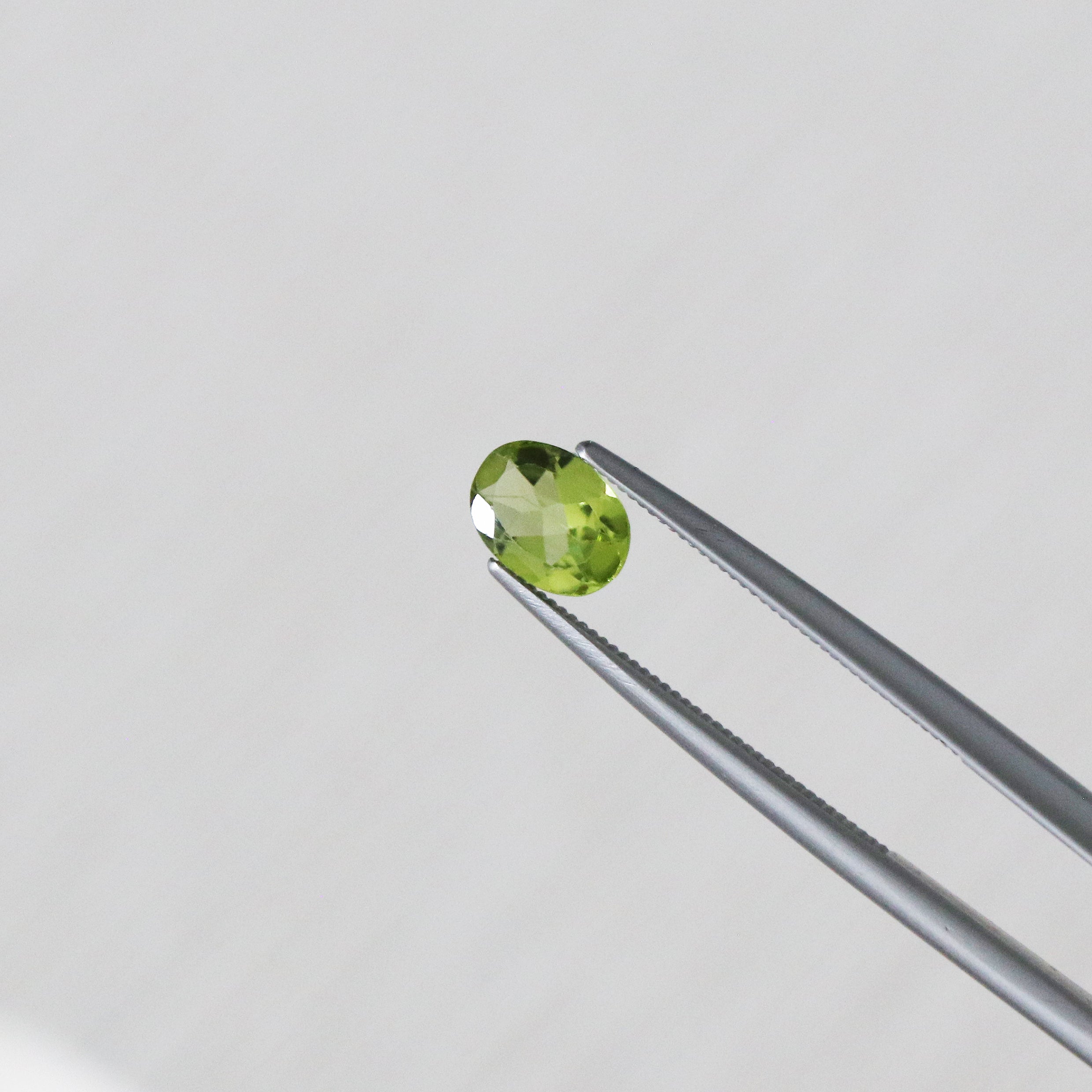 Peridot - Mystery stone 9 - Gem Identification series
