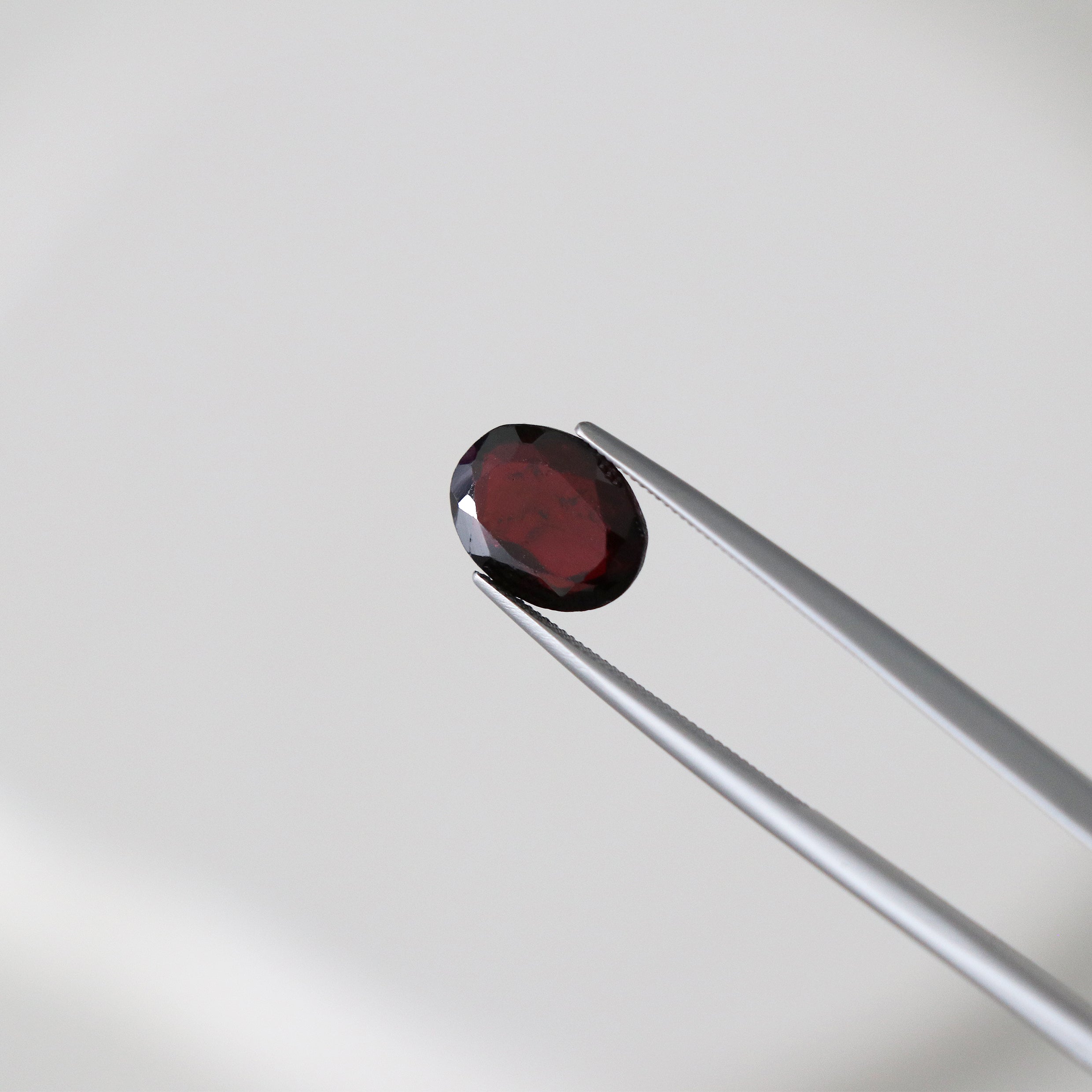 Almandine Garnet - Mystery stone 1 - Gem Identification series