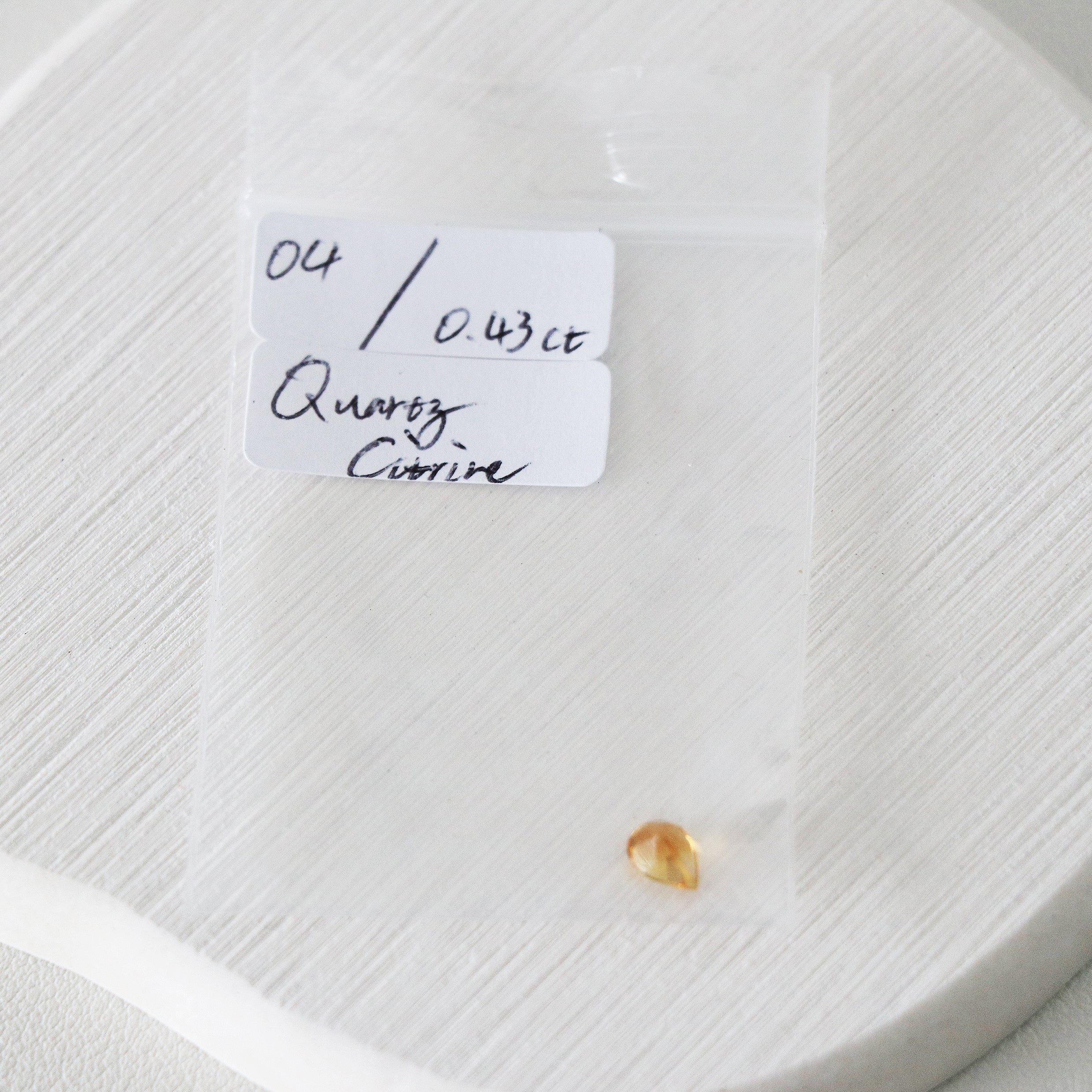 Cirtine / Quartz - Mystery stone 4 - Gem Identification series