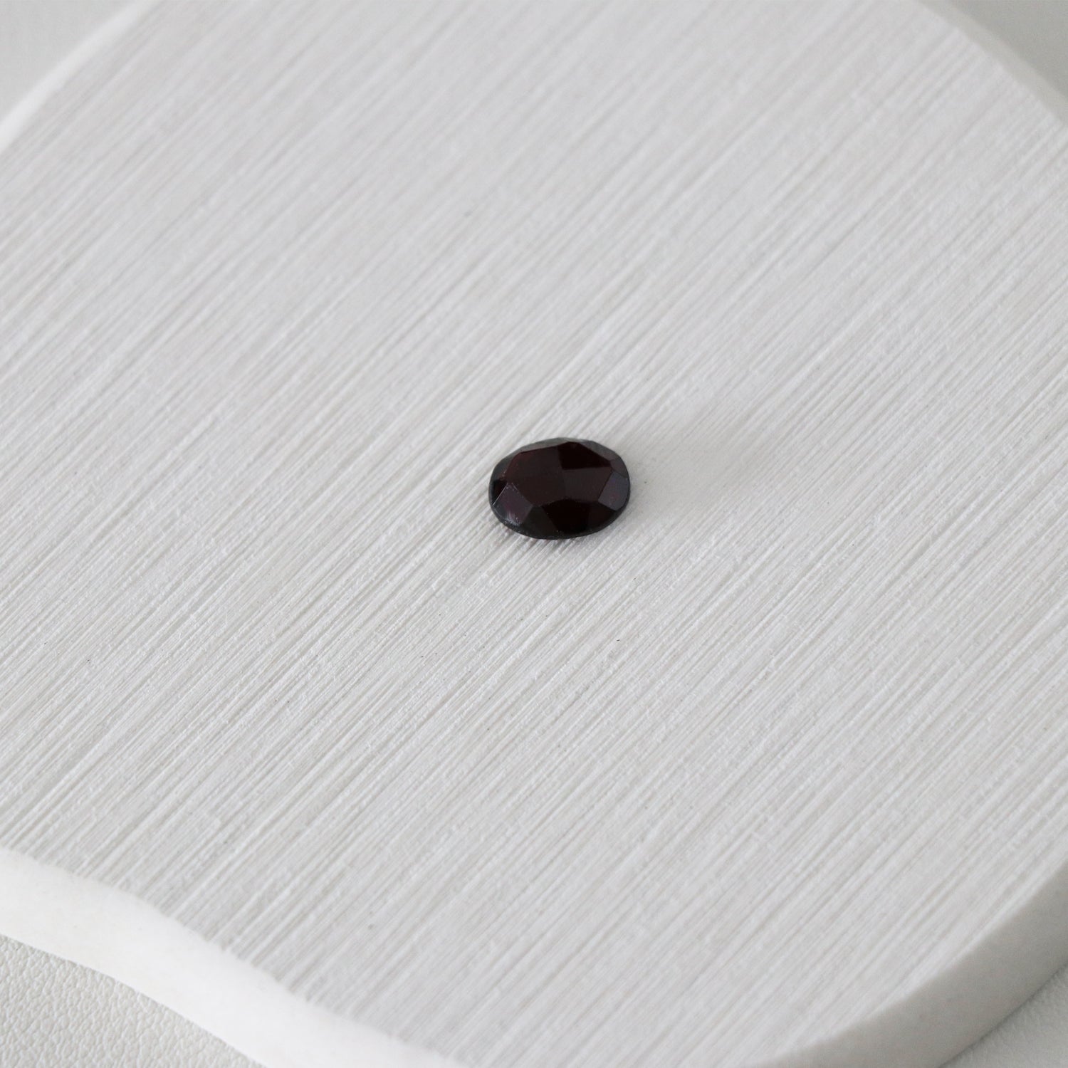 Almandine Garnet - Mystery stone 1 - Gem Identification series