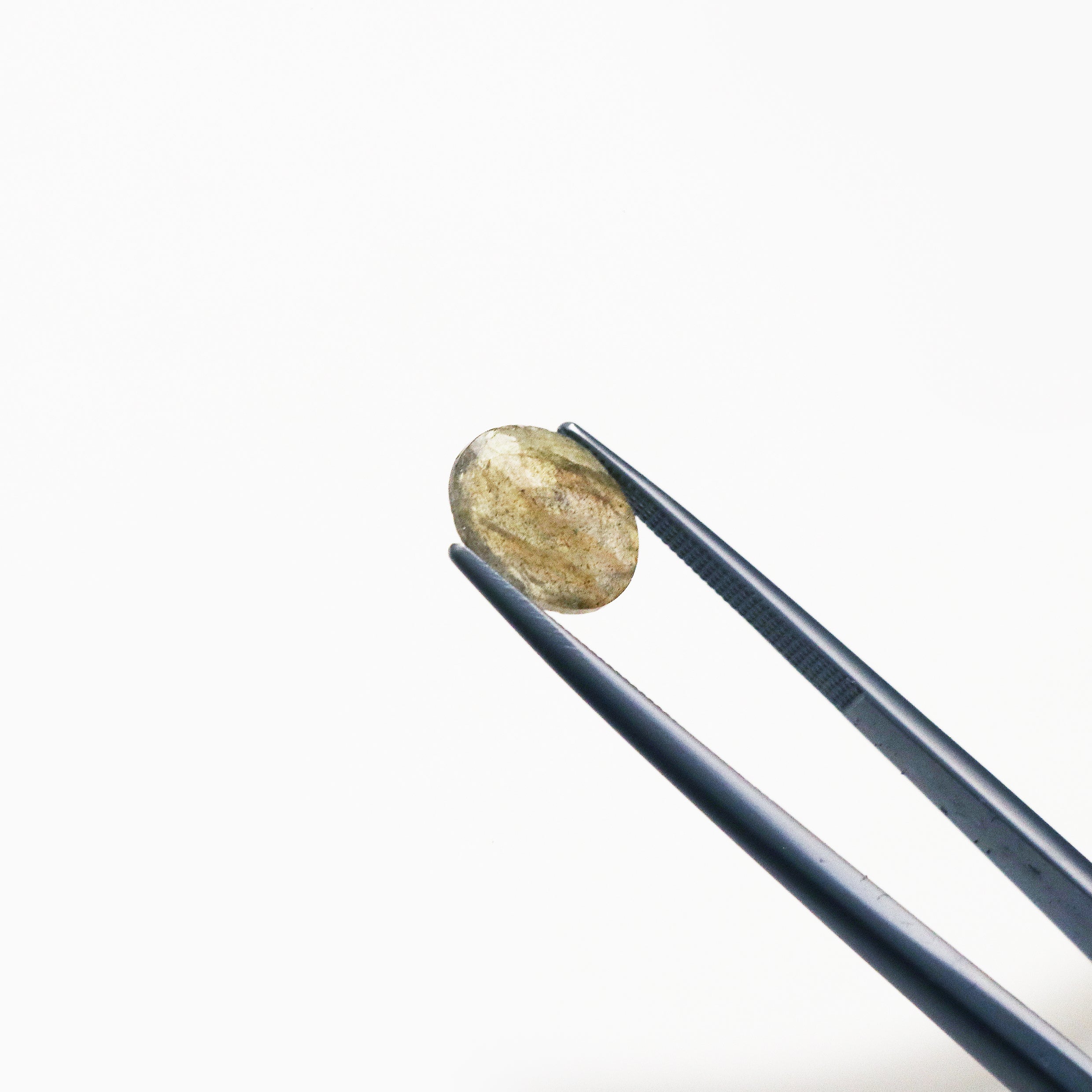 Labradorite / Feldspar - Mystery stone 121 - Gem Identification series