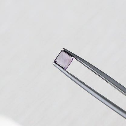 Amethyst / Quartz - Mystery stone 10 - Gem Identification series