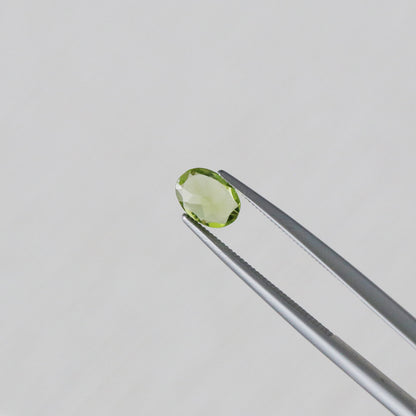 Peridot - Mystery stone 9 - Gem Identification series