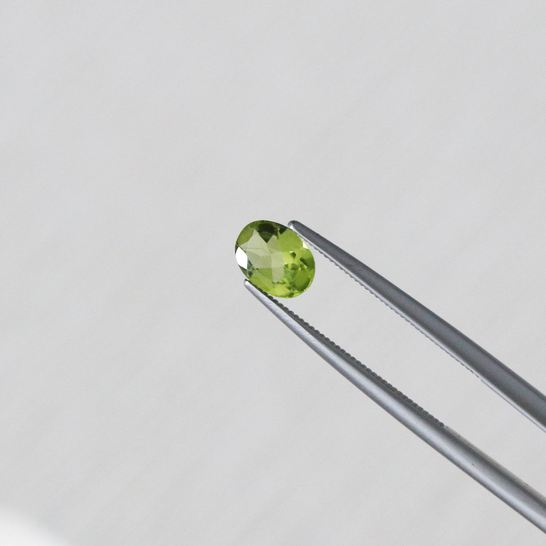 Peridot - Mystery stone 9 - Gem Identification series