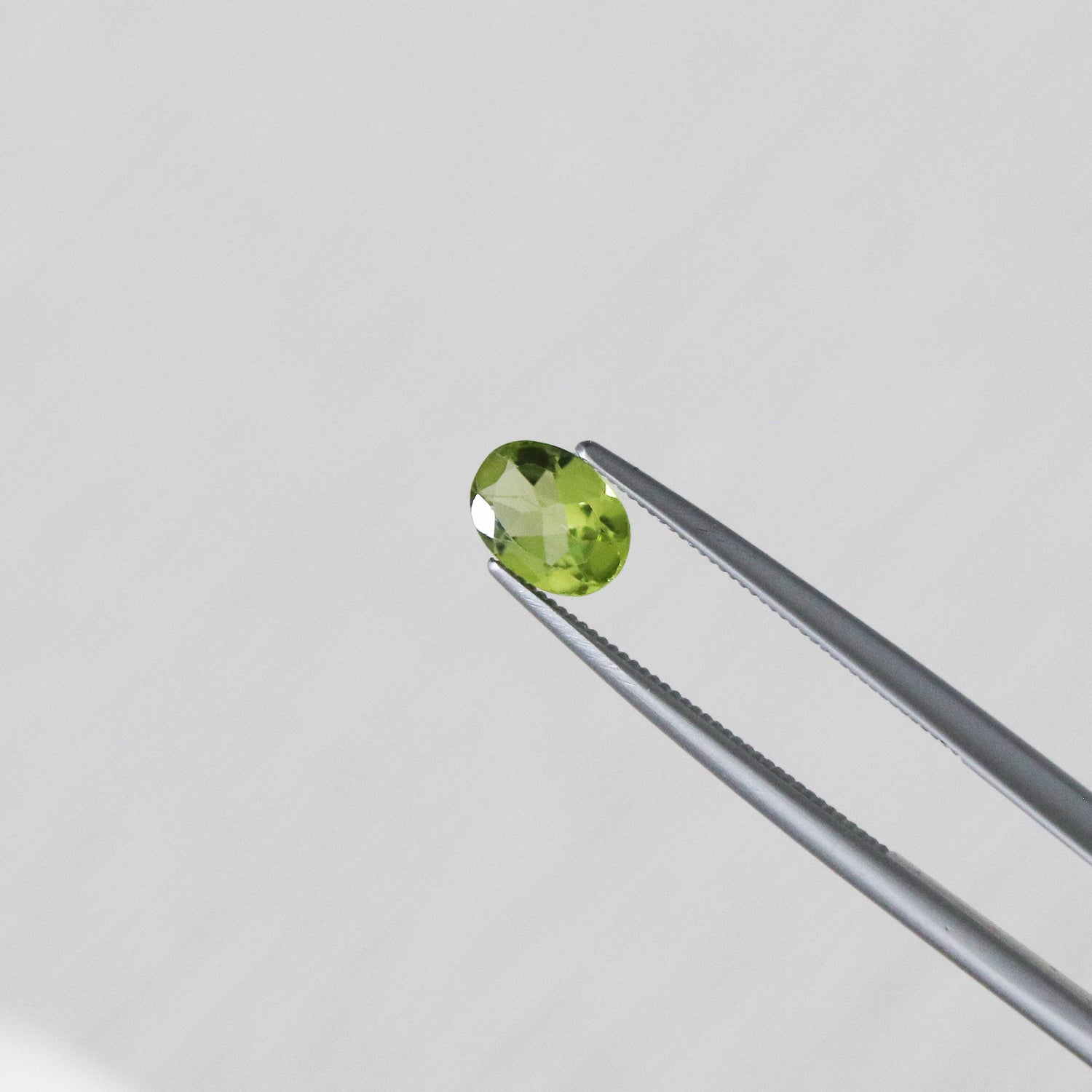Peridot - Mystery stone 9 - Gem Identification series