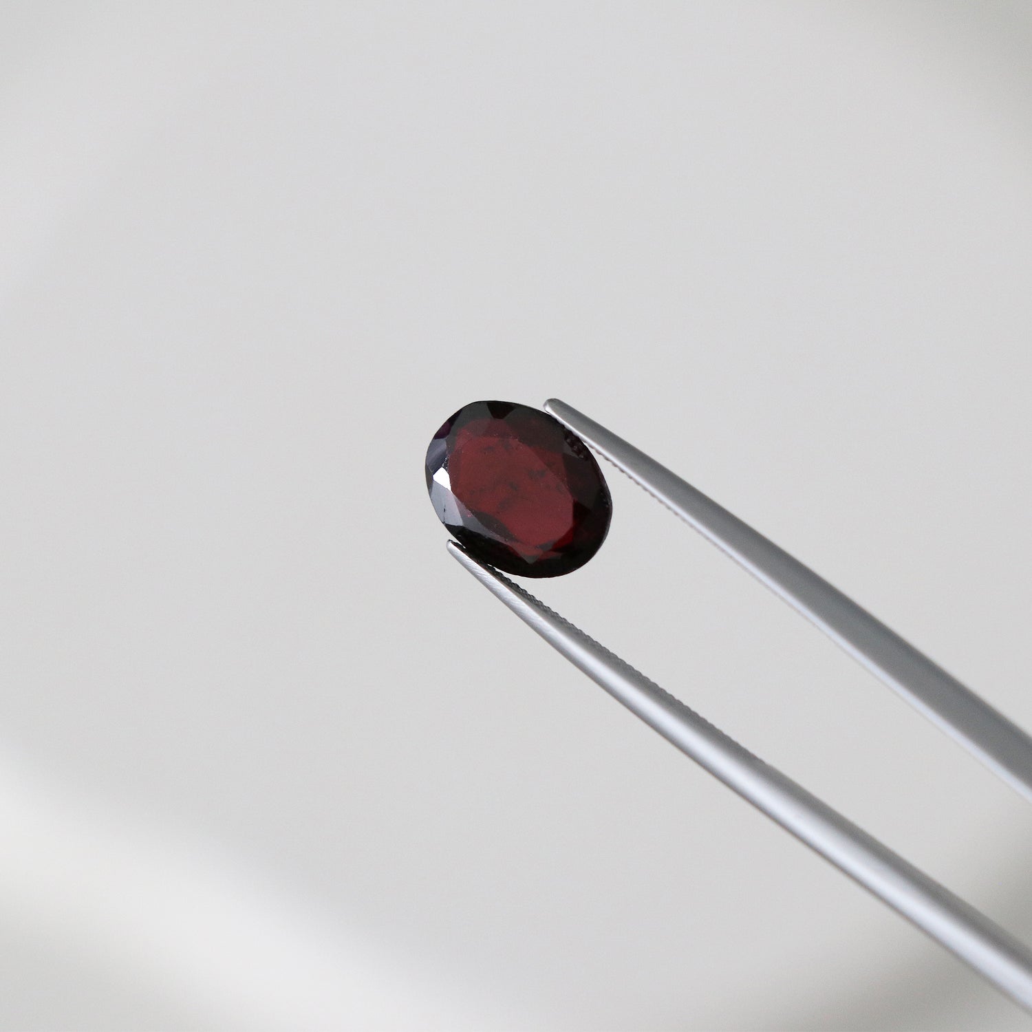 Almandine Garnet - Mystery stone 1 - Gem Identification series