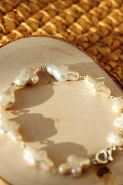 Capucine - Cross shape Freshwater Baroque Cultured Pearls Bracelet