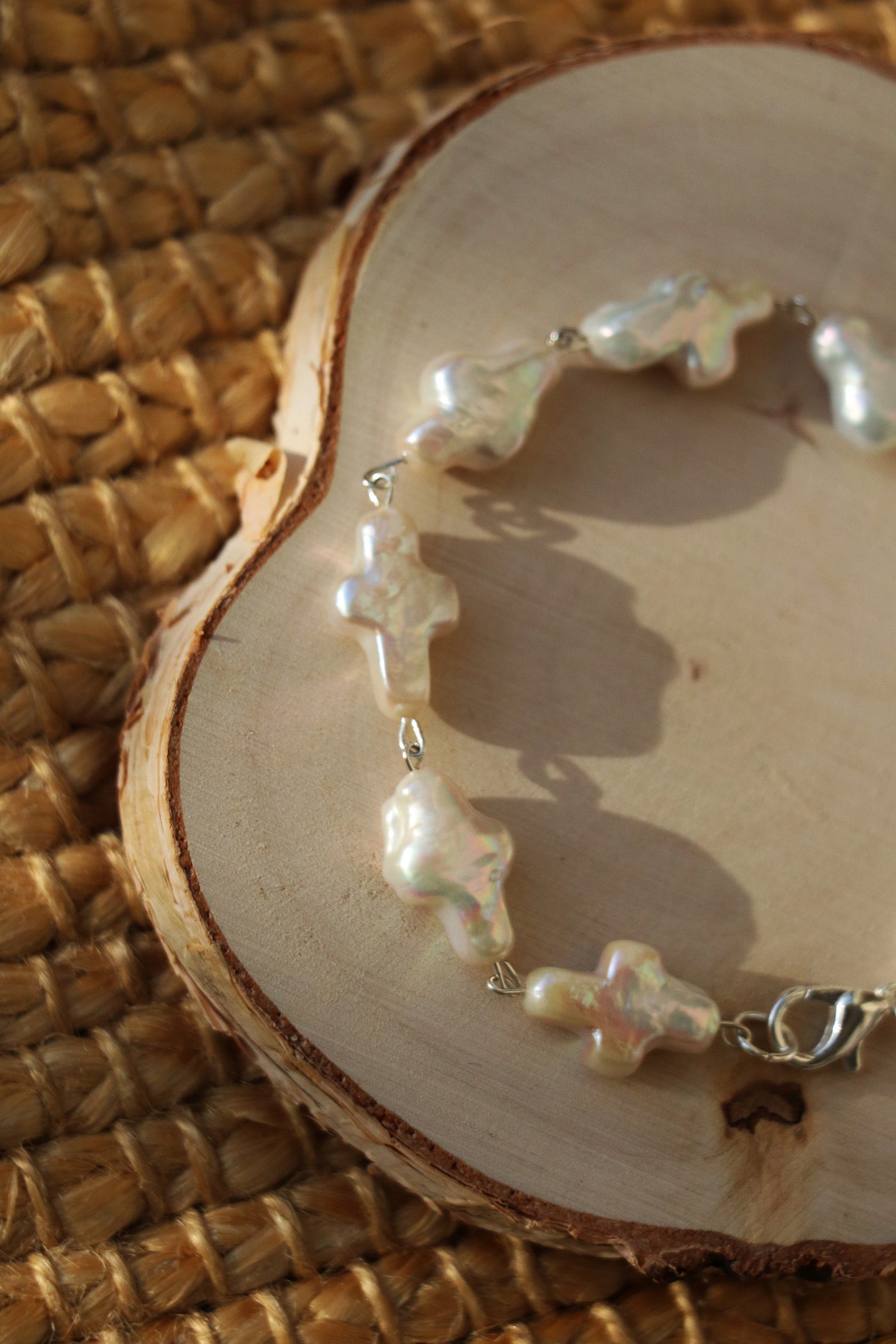 Capucine - Cross shape Freshwater Baroque Cultured Pearls Bracelet