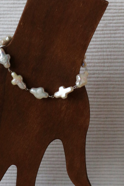 Capucine - Cross shape Freshwater Baroque Cultured Pearls Bracelet