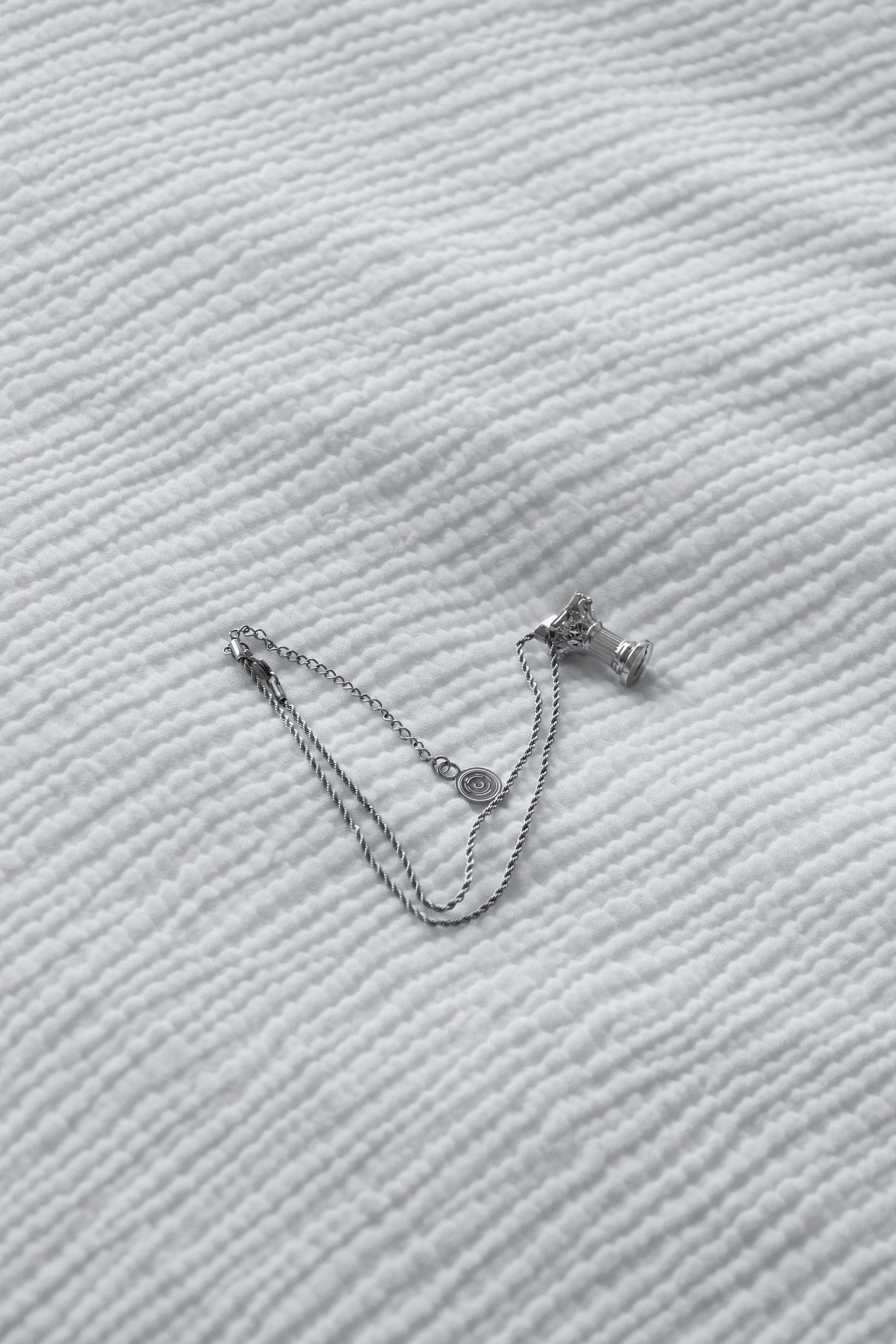 Column Pendant Necklace