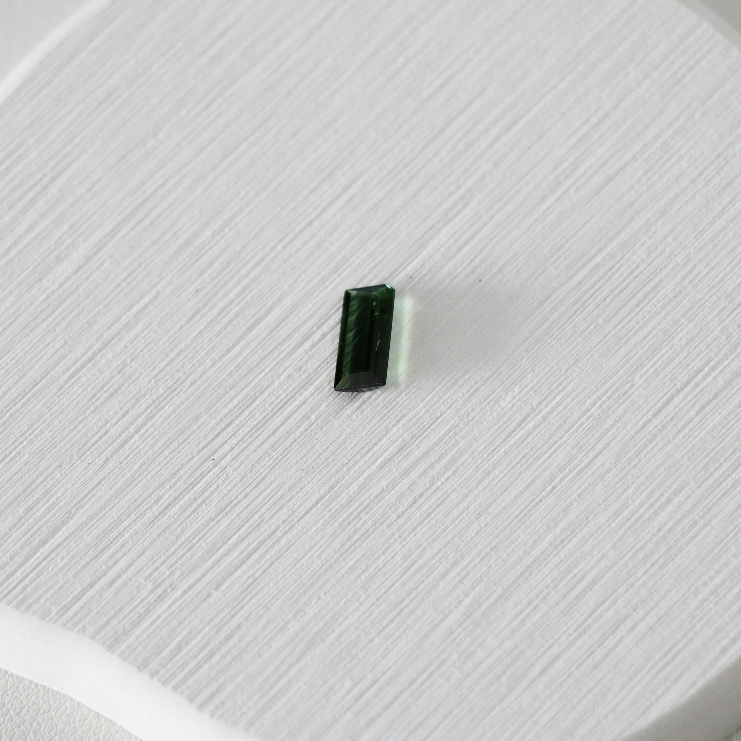 Tourmaline - Mystery stone 6 - Gem Identification series