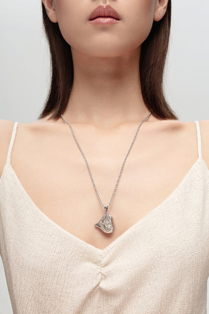Eve Pendant Necklace