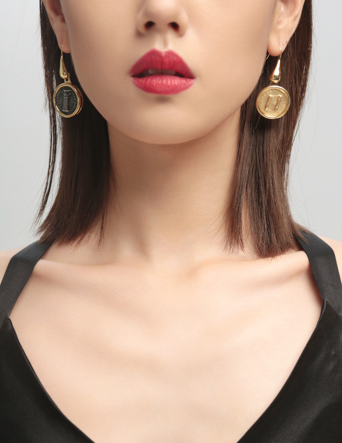 Helvia Dangle Earrings