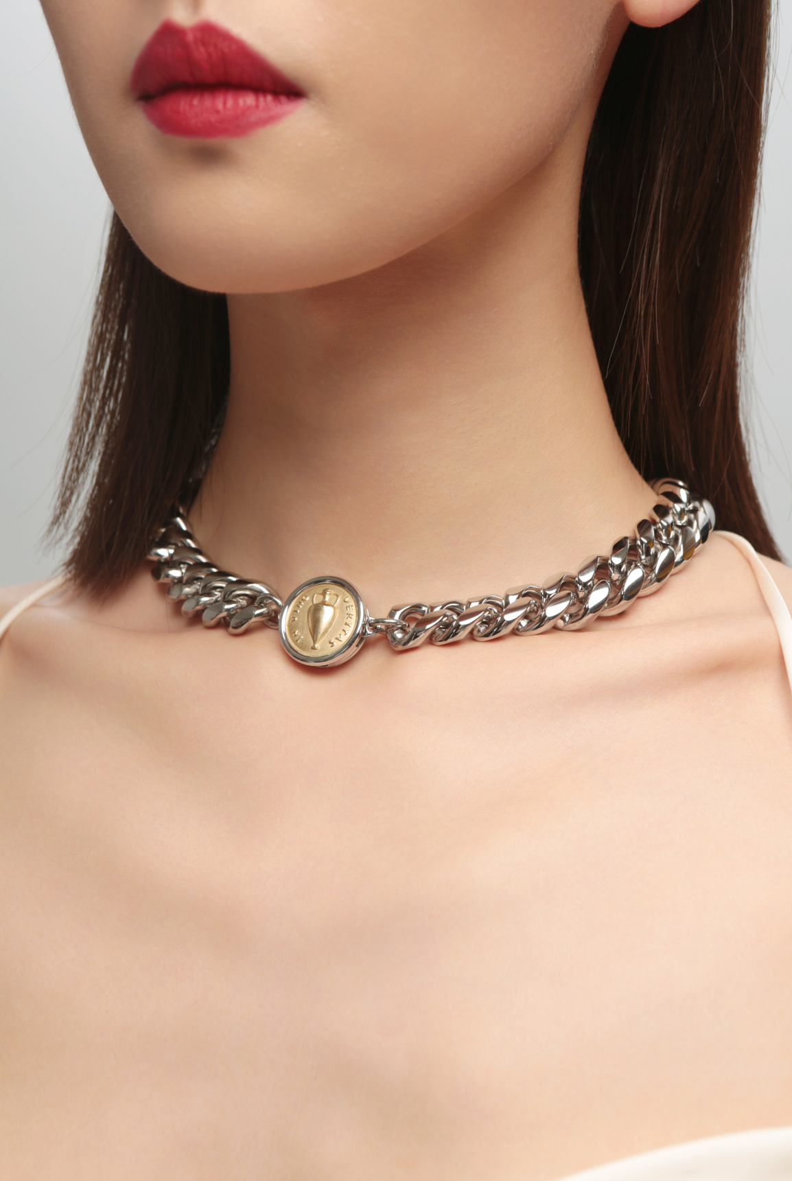 Tatius Collar Necklace