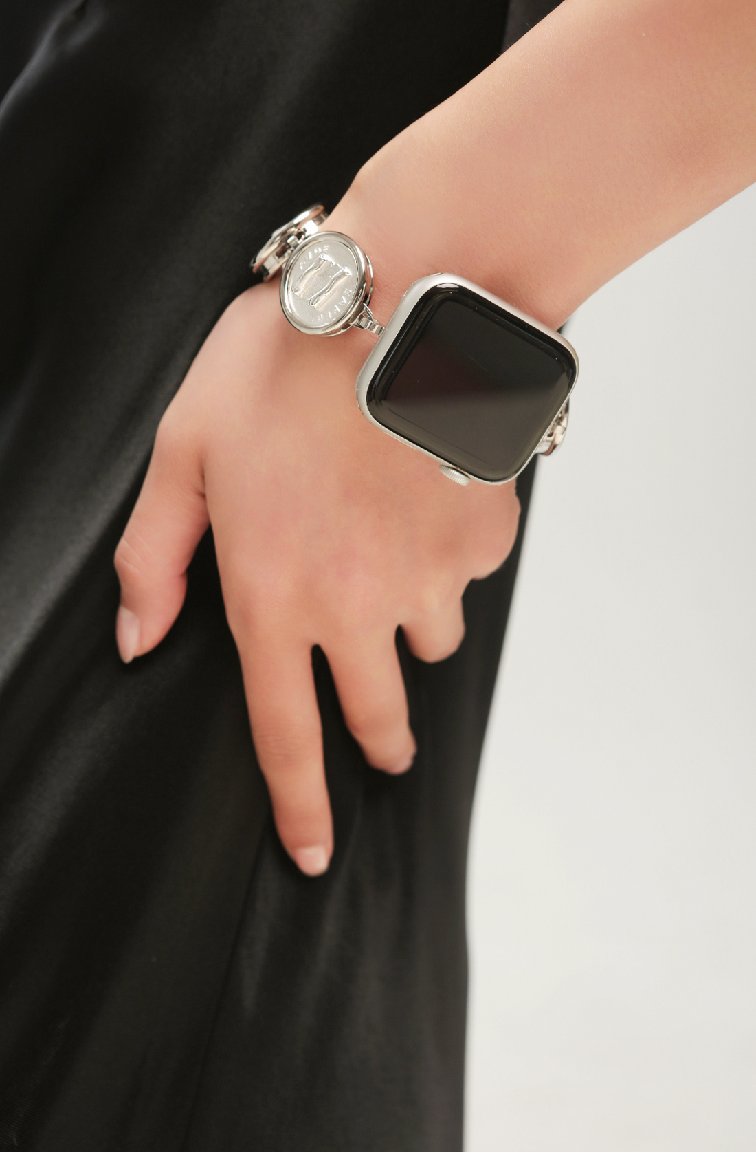 Minerva Apple Watch Band