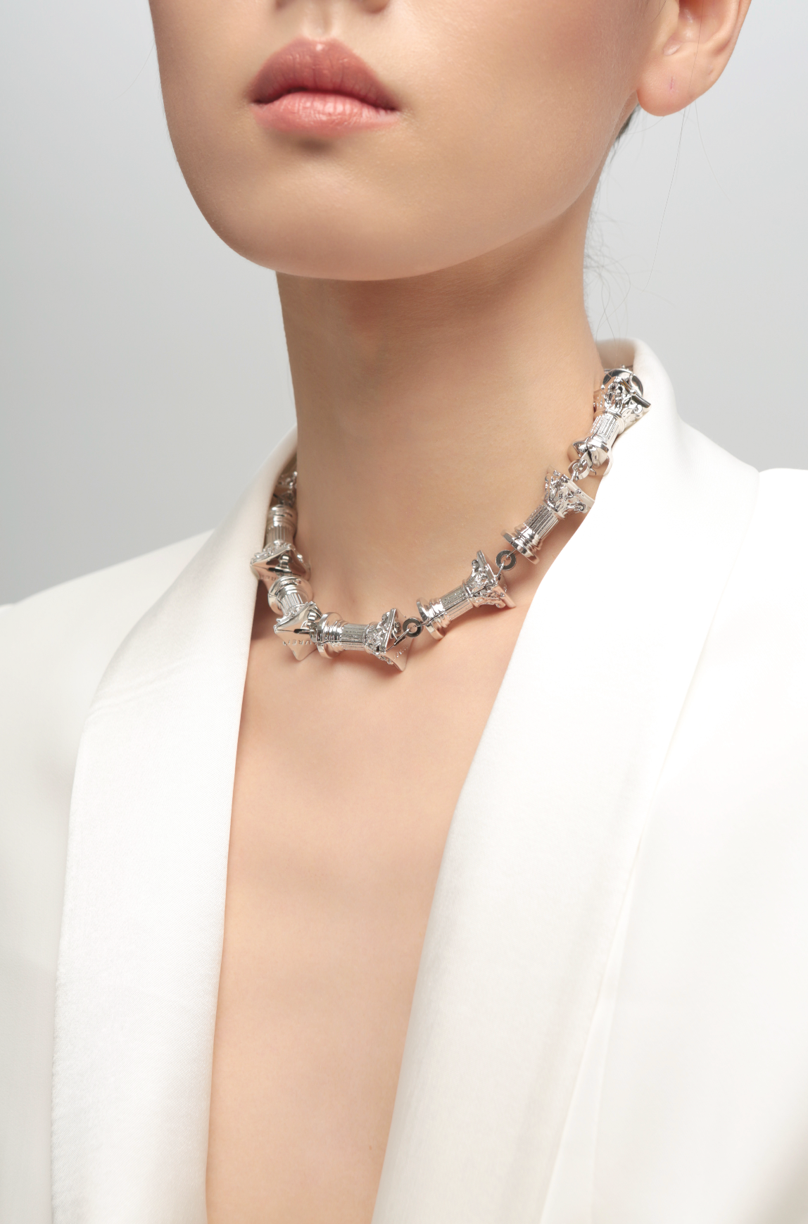 Thurinus Choker Necklace